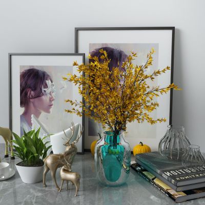 摆件，相框，花瓶，书籍