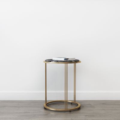 现代金属圆几书籍