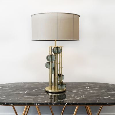 现代金属镂空台灯