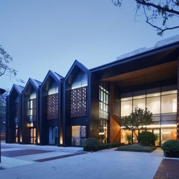 融创天津天拖售楼处红砖日清