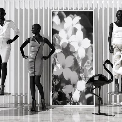 现代服装店橱窗模特