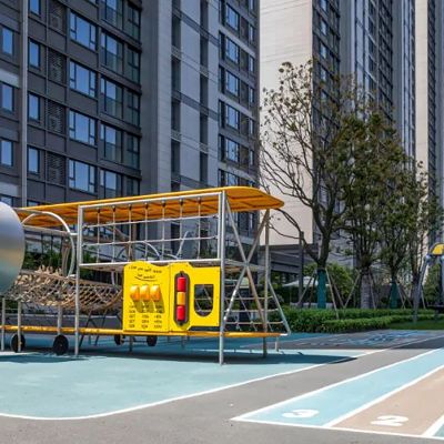 现代儿童游乐区