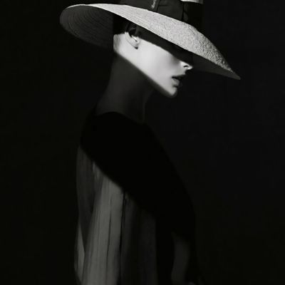 现代轻奢人物装饰画