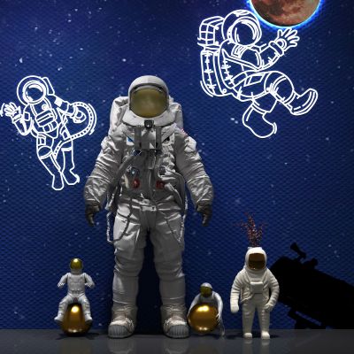 现代型宇航员雕塑模