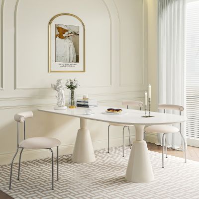 法式奶油风餐桌椅