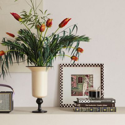 现代中古风花艺 饰品 挂画 音响 书