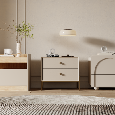 现代床头柜 摆件