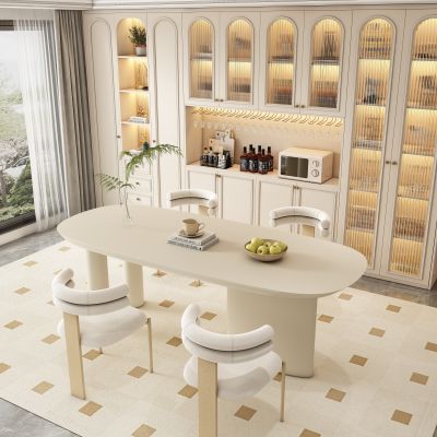 奶油风餐厅餐桌椅