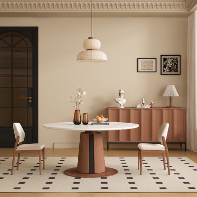 中古风圆形餐桌椅