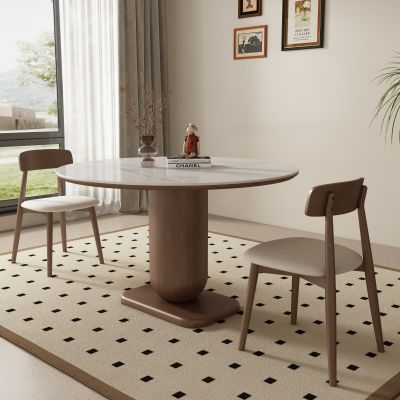 中古风圆形餐桌椅