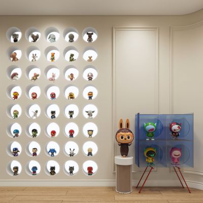 手办展示墙毛绒玩具