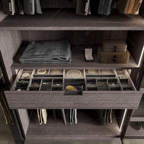 现代风格衣柜首饰